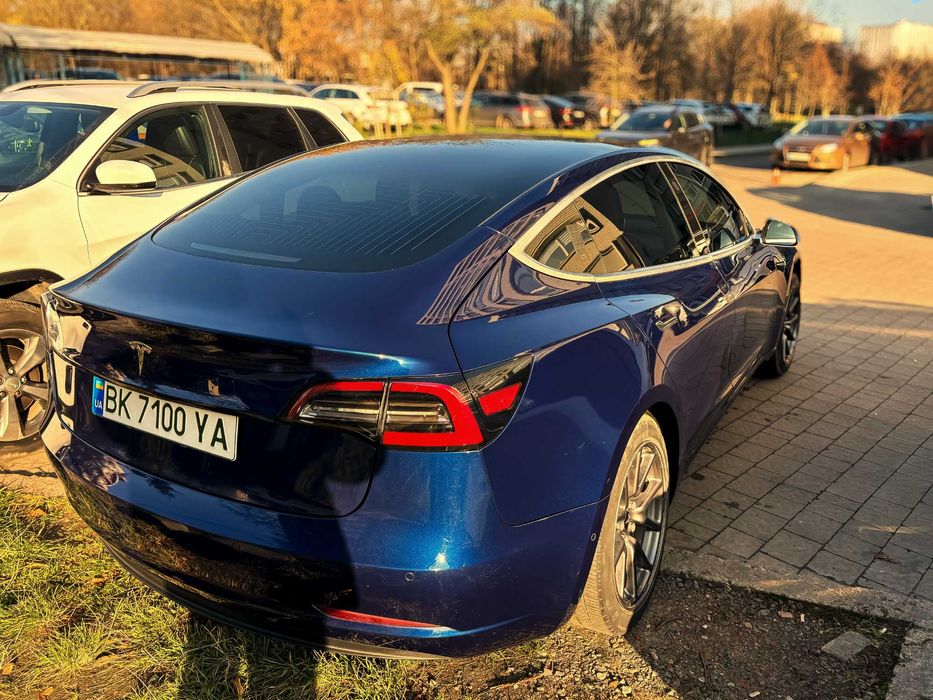 Тесла модель 3, Tesla model 3 SR