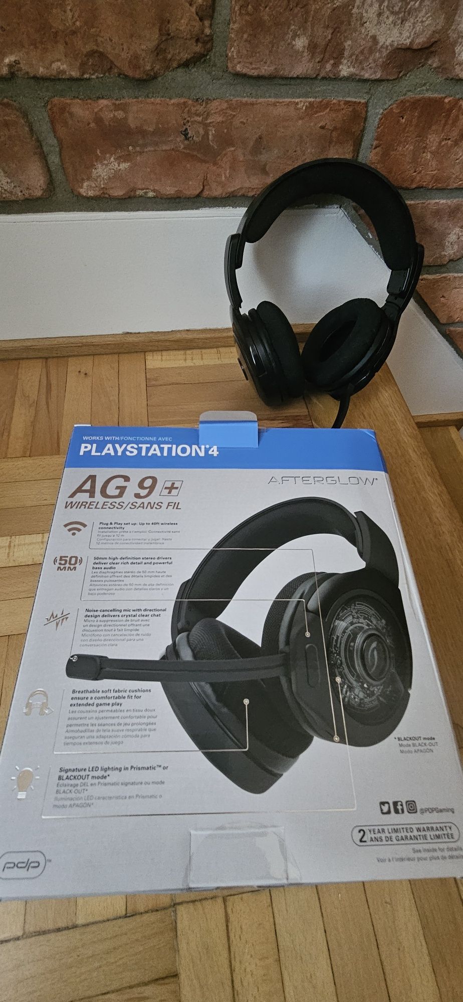 Słuchawki bezprzewodowe playstation 4 AG9 uszkodzone