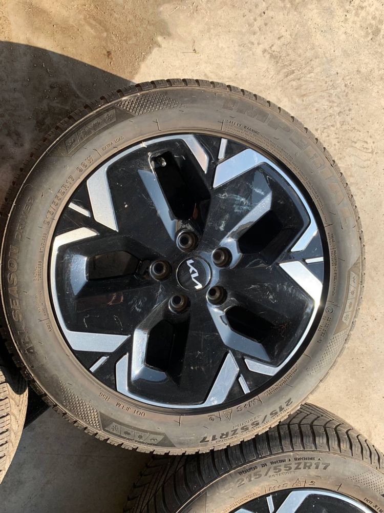 Шини колеса комплект диски 215/55 r17