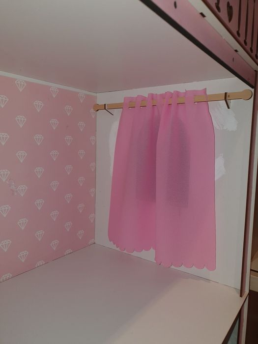 Ляльковий будинок  Nestwood с басейном для Барбі Лол