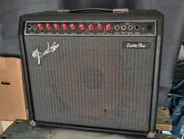Amplificador Fender Eighty-Five