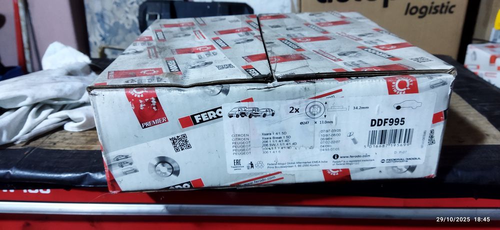 Várias peças para automóveis