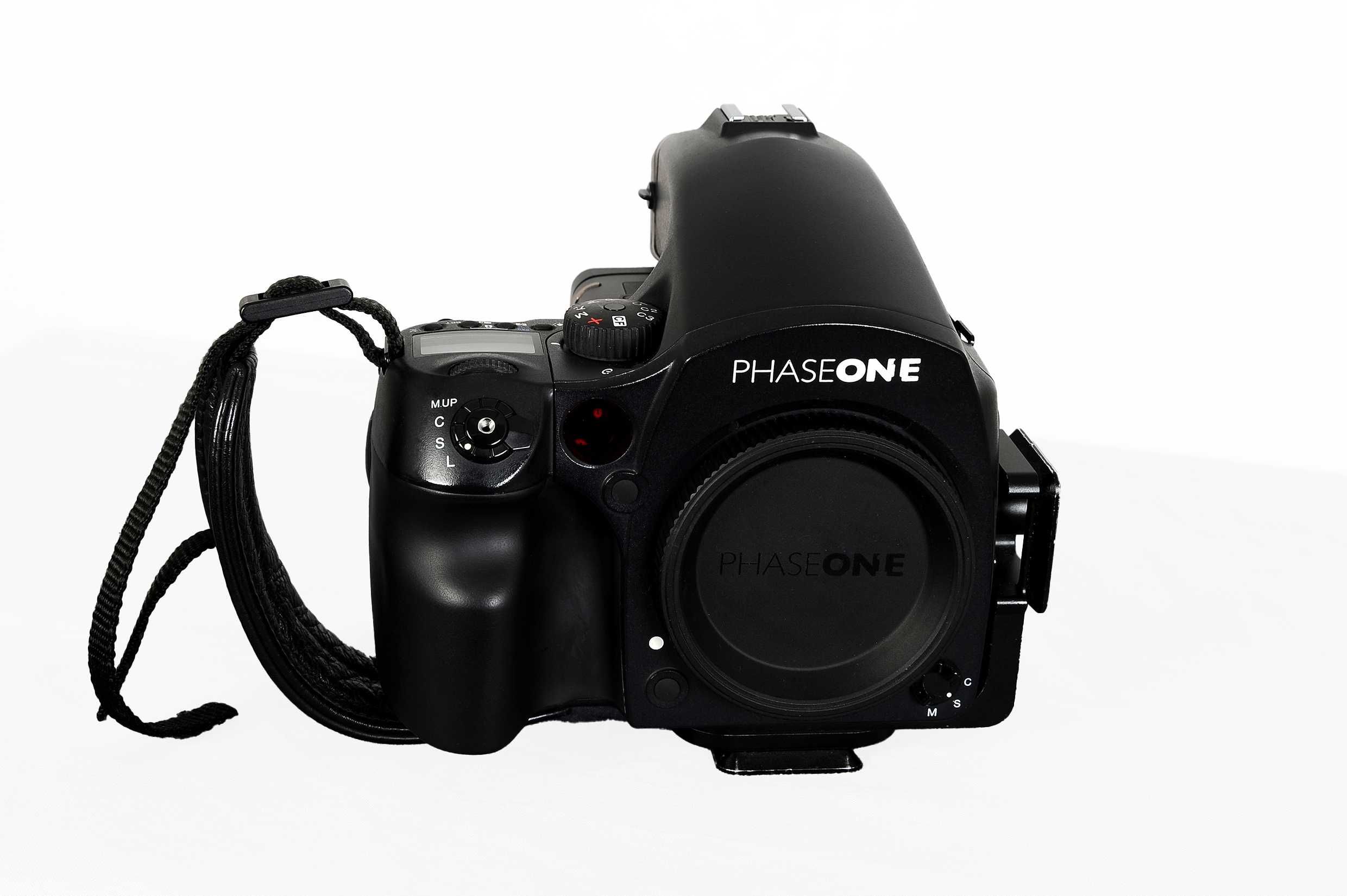 Phase One 645DF + Back Digital Leaf Aptus 65