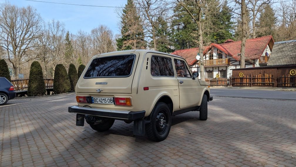 Нива 2121 1982 року