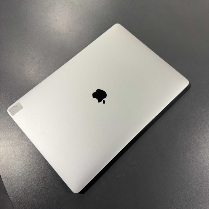 Ноутбук MacBook Pro 16" 2019 i9 16GB RAM 1Tb SSD В НАЯВНОСТІ!