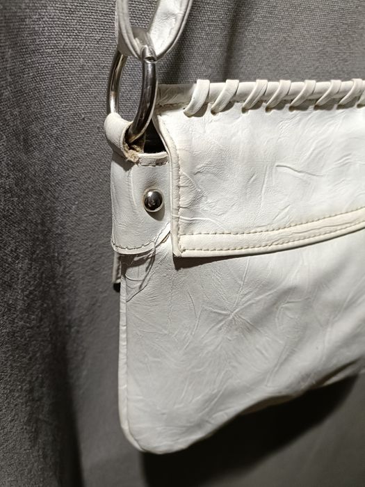 Torebka listonoszka biała Prada Milano