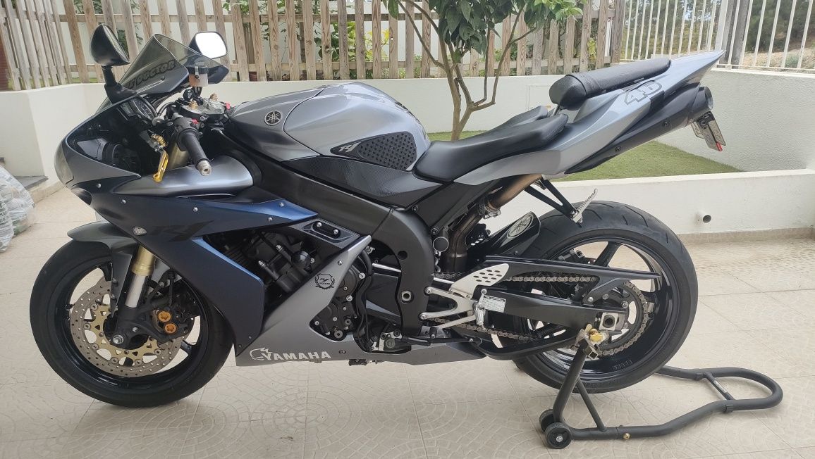 Yamaha R1 Impecável