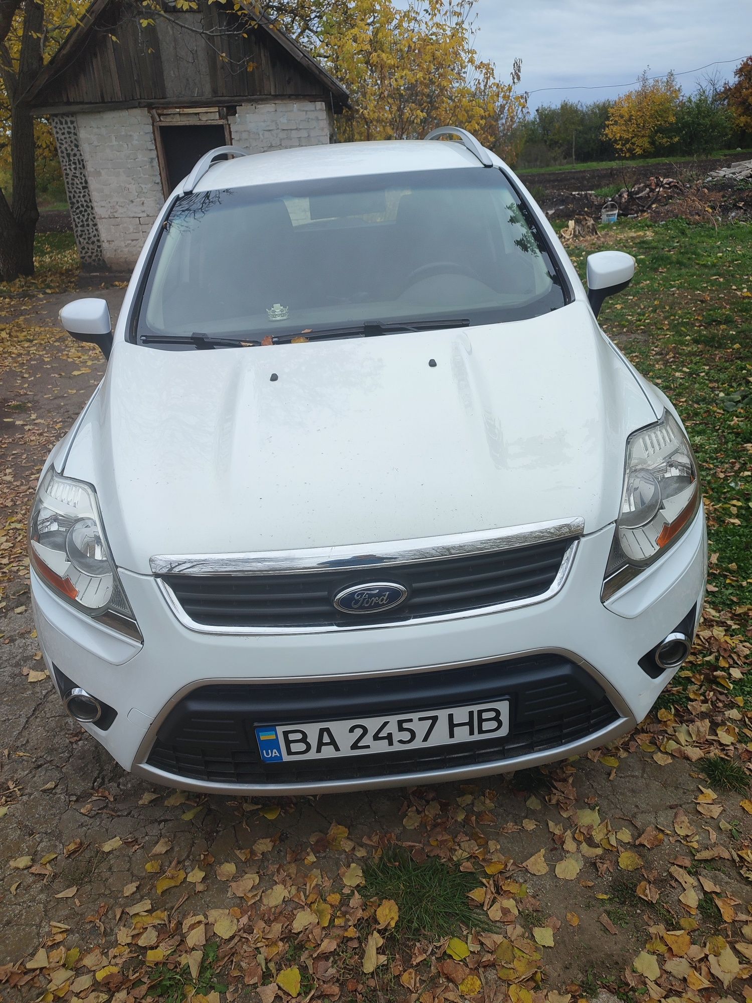 Паркетник Джип Форд Куга 2.0tdi рідна фарба.2013р куплена.