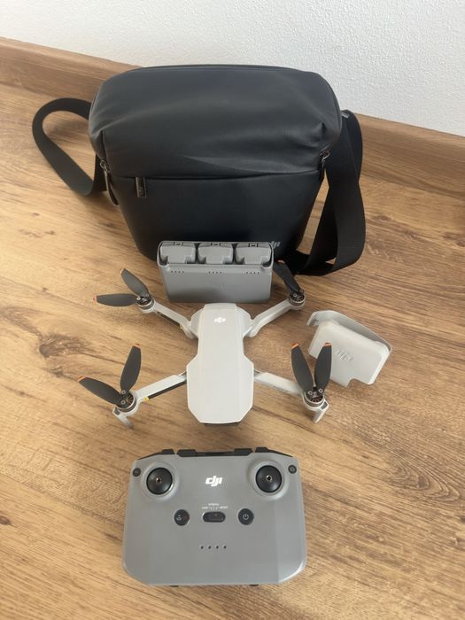 Dron Dji mini 2 fly more combo