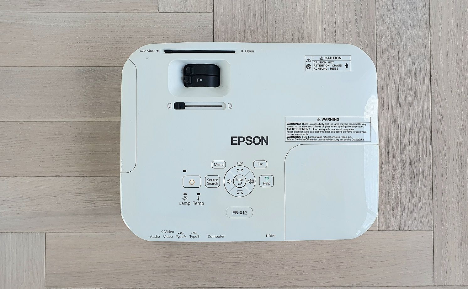 Projektor EPSON EB-X12