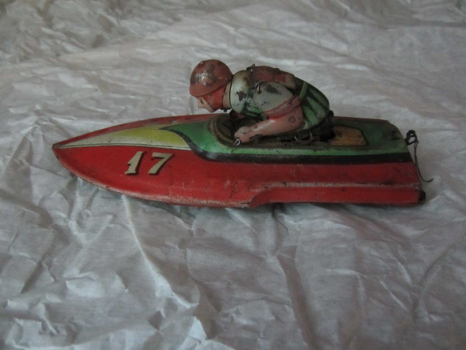 Ретро игрушка  лодка , грузовик , трактор