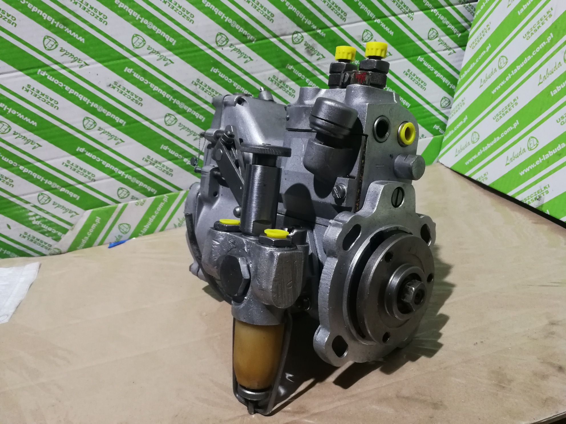 Pompa wtryskowa c 330/c328 c4011 c385 912 u1014c360 355/