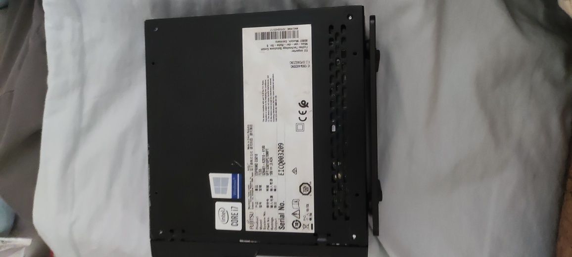 Fujitsu ESPRIMO G5010 I7