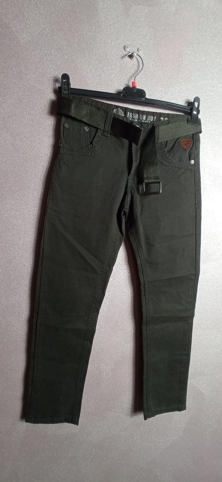 LUSA Spodnie jeans nowe z paskiem chłopięce 152
