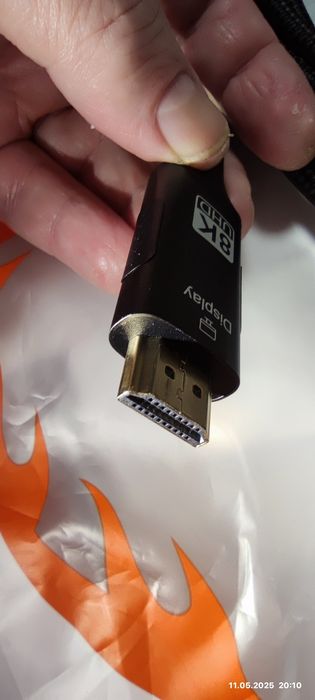 Кабель USB C – HDMI 8K