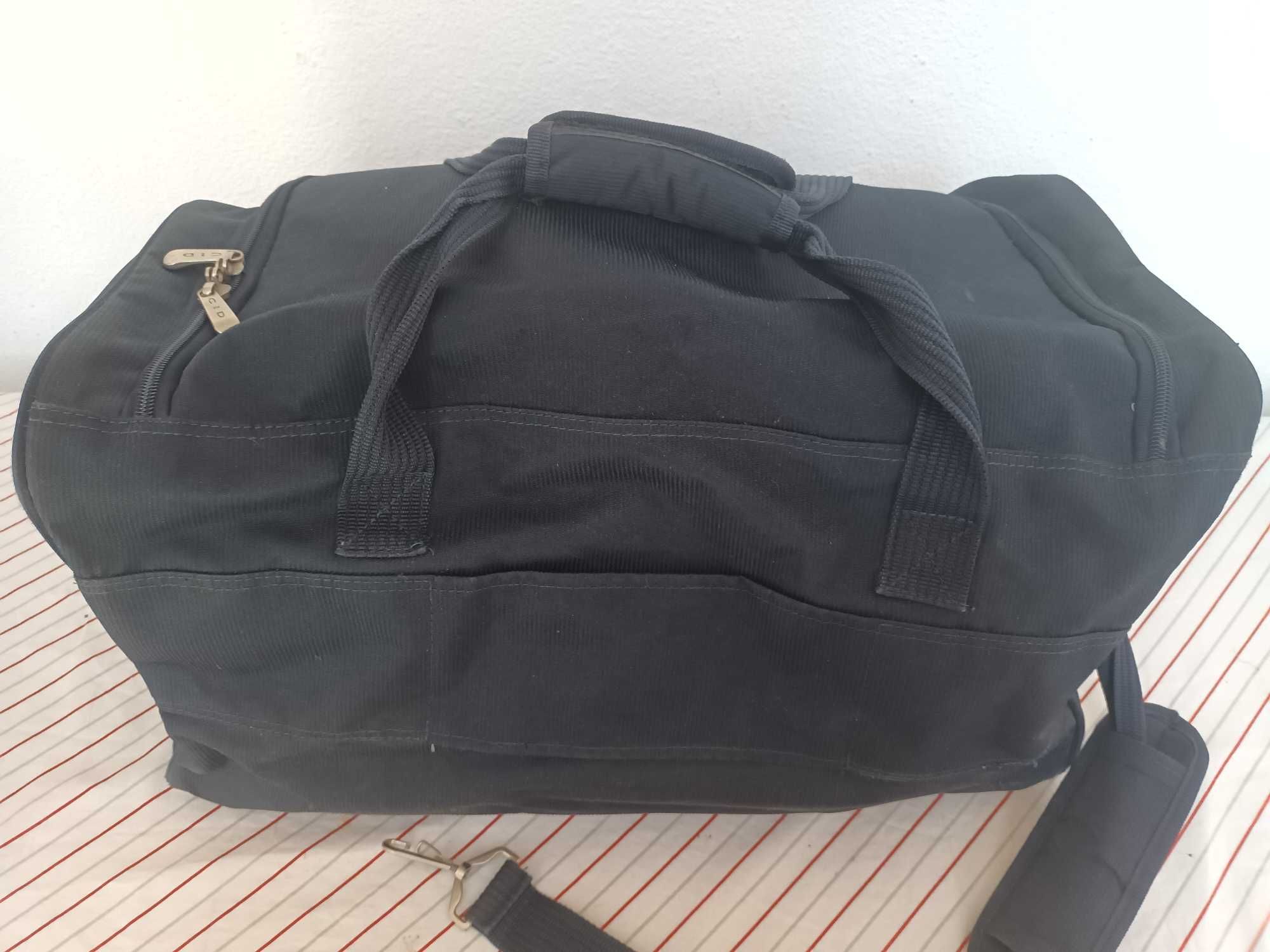Saco de viagem CsD resistente - com algum uso em relativo bom estado.