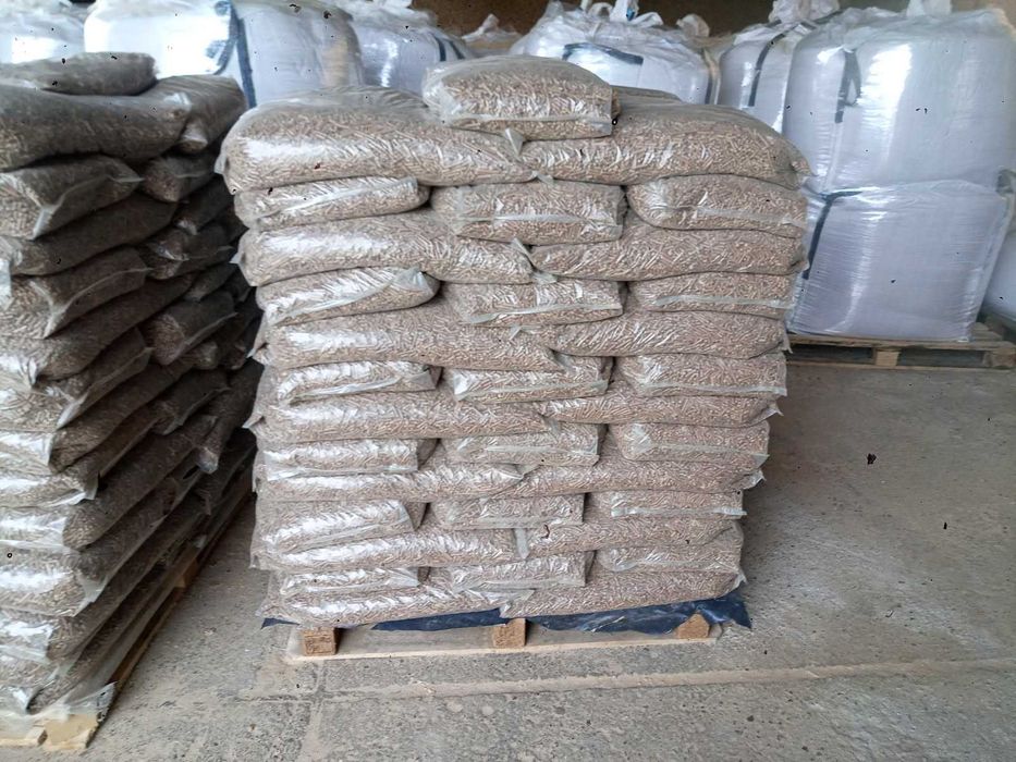Sprzedam pellet 6mm 8mm prosto od producenta ( ekogroszek )