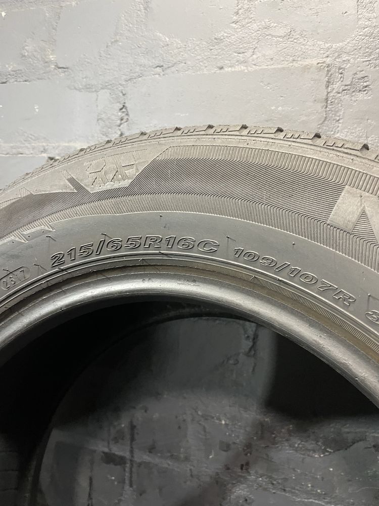 2шт 215/65 R16C Nexen WinGuard WT1