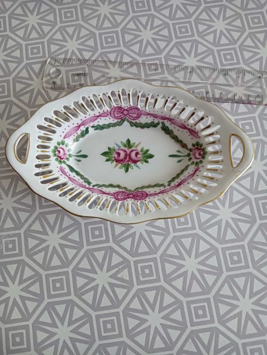 Travessa decorativa em porcelana com flores