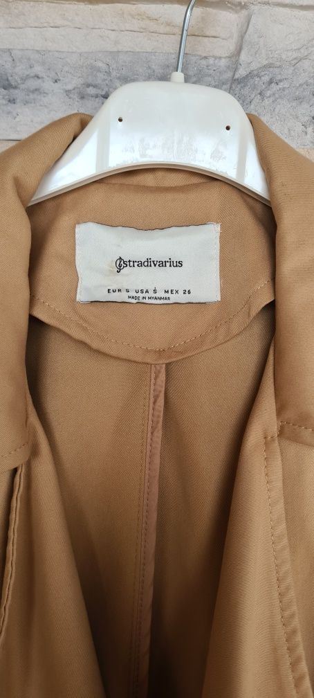 Lekka narzutka Stradivarius rozm S