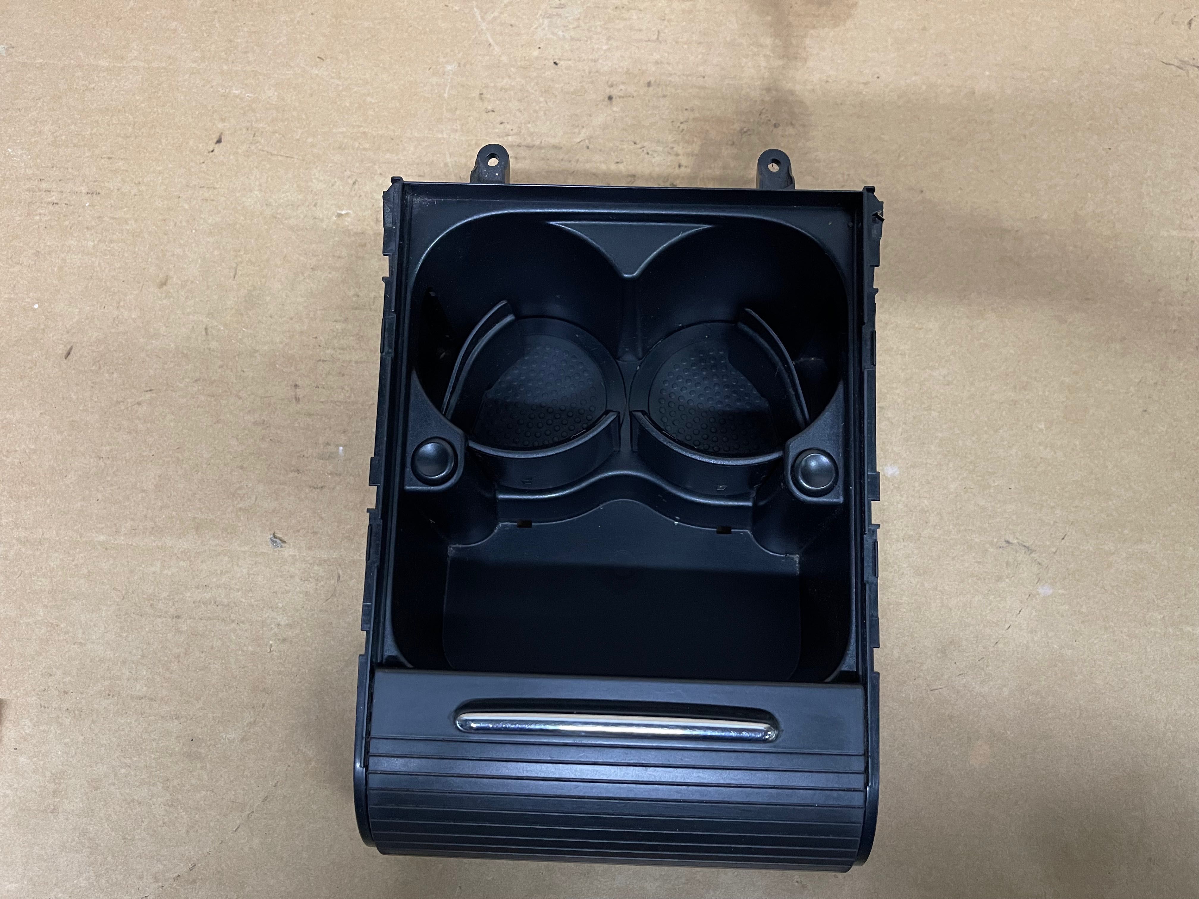 PORTA COPOS COMPARTIMENTO ARRUMAÇAO DA CONSOLA VW PASSAT B6