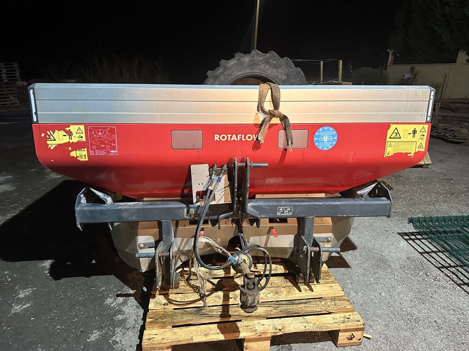 Distribuidor de adubo