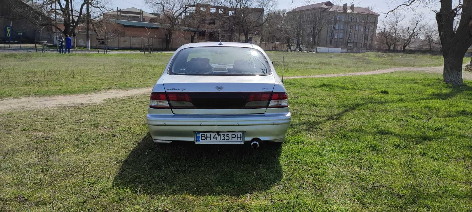 Nissan maxima 98 года