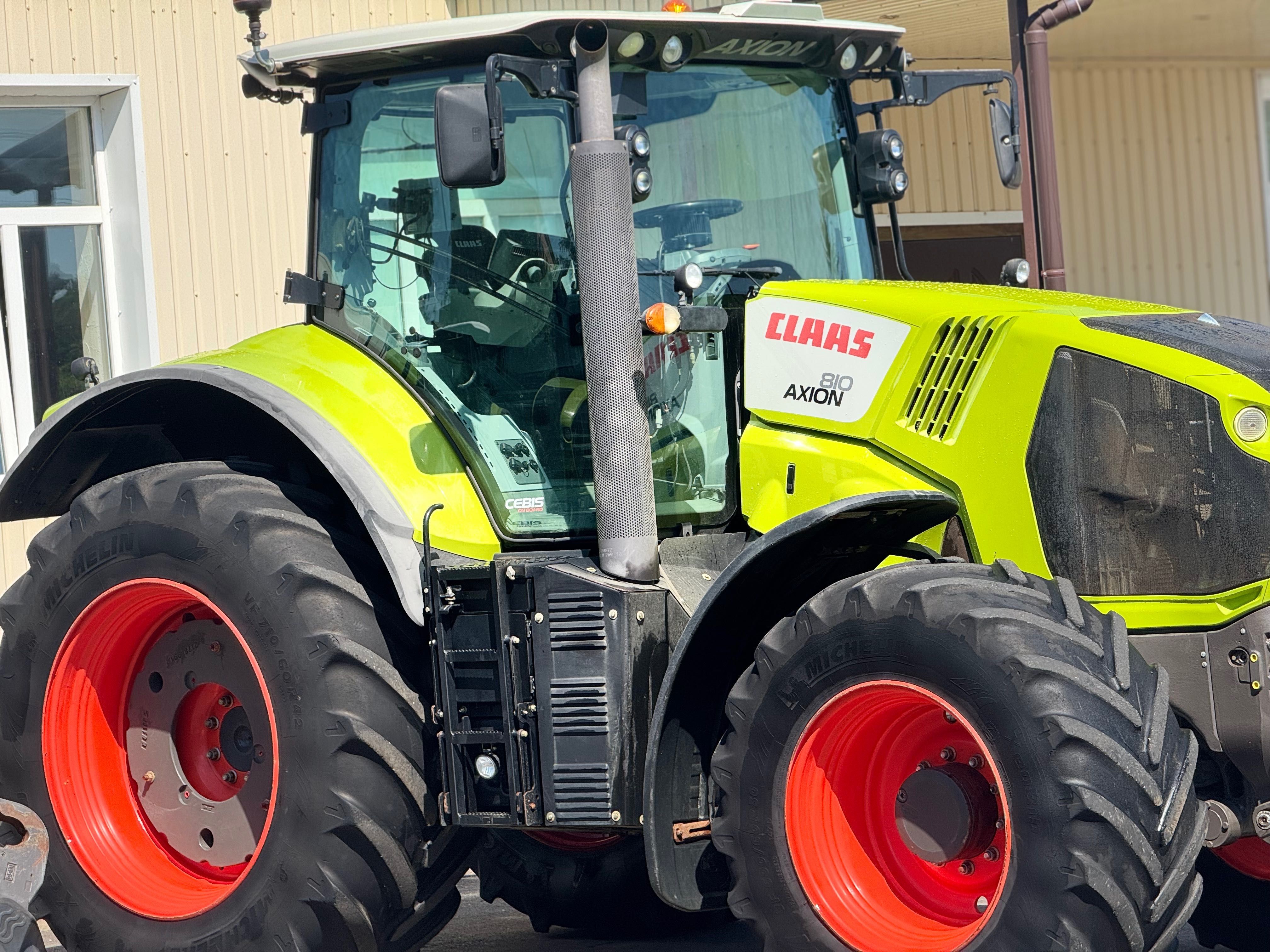 Продам трактор Claas AXION 810