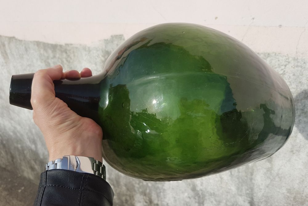 Antigo Garrafão 10,3 Verde Escuro, Vidro Soprado RARO