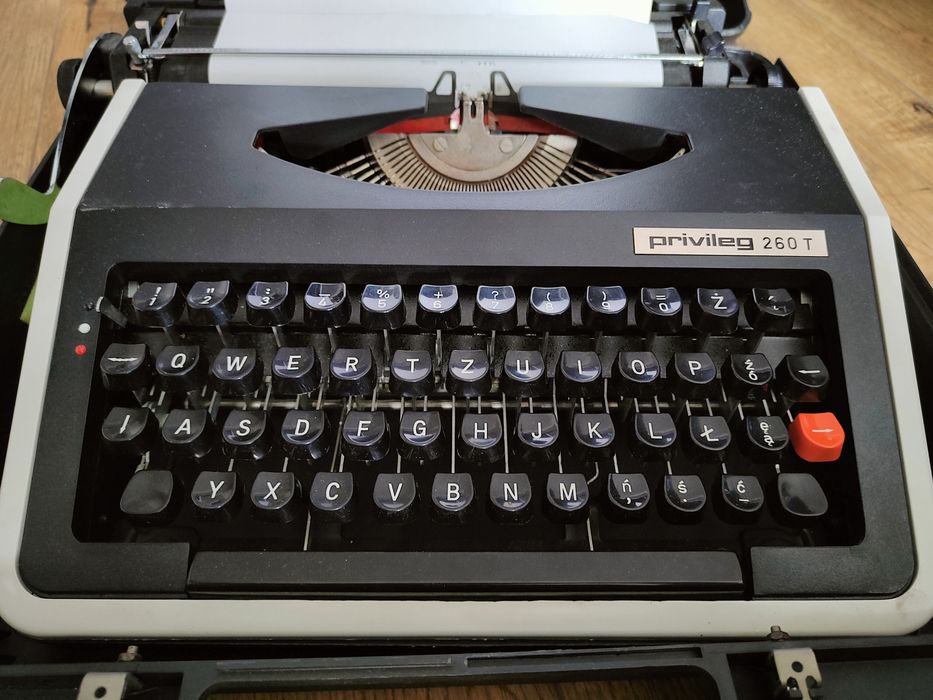 Maszyna do pisania Privileg 260T Germany