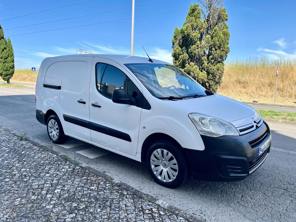 Citroen Berlingo 1.6 BlueHDi 100 LONGA 3 LUGARES AC