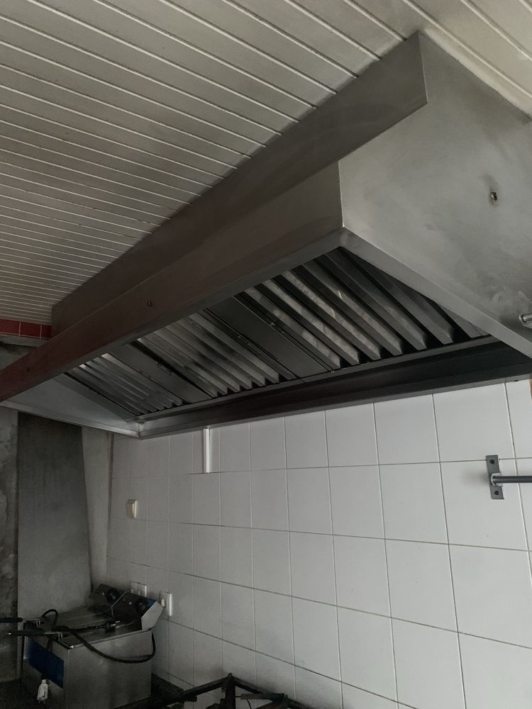 Exaustor hotelaria 2m. com respectivo motor
