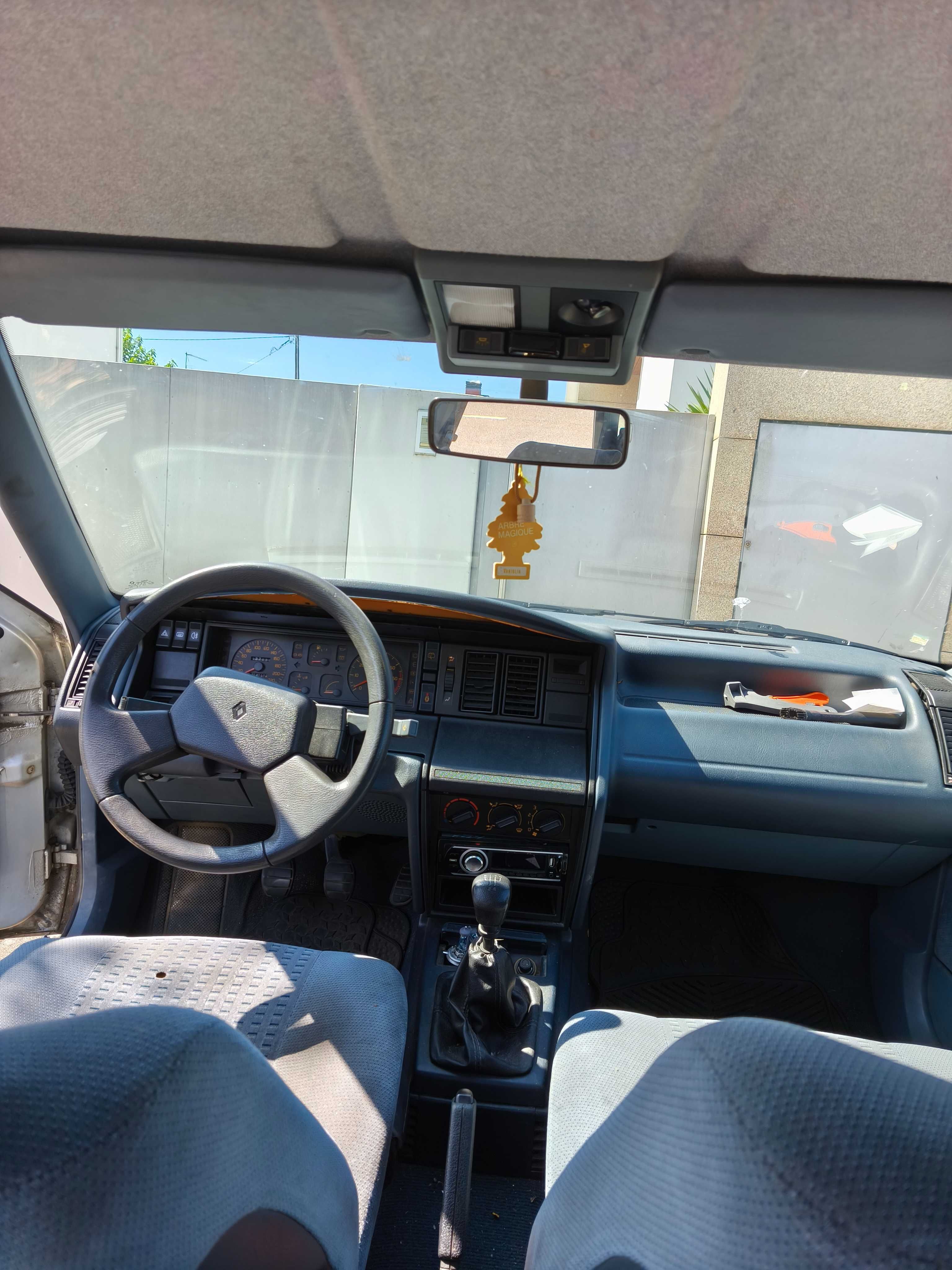 Vendo Renault 21