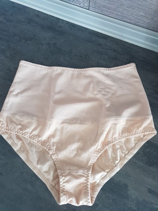 Коригуючі труси 52-54р Польша низ бавовна