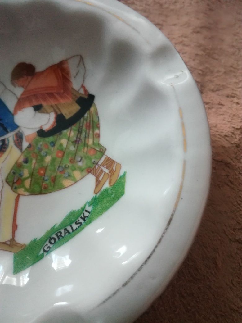 Popielniczka taniec góralski strój porcelana