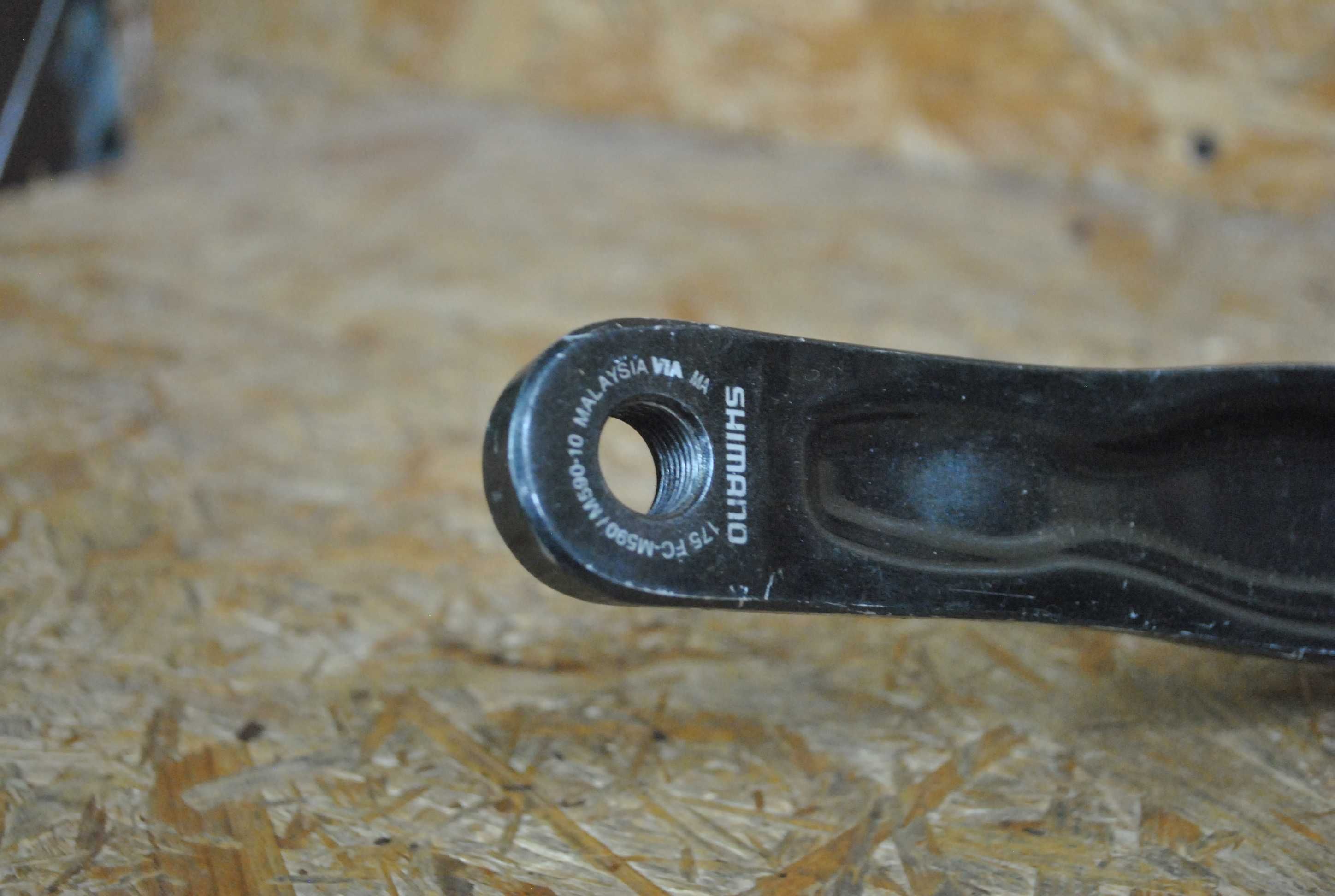 Mechanizm Korbowy korba Shimano Deore FC-M590 175mm