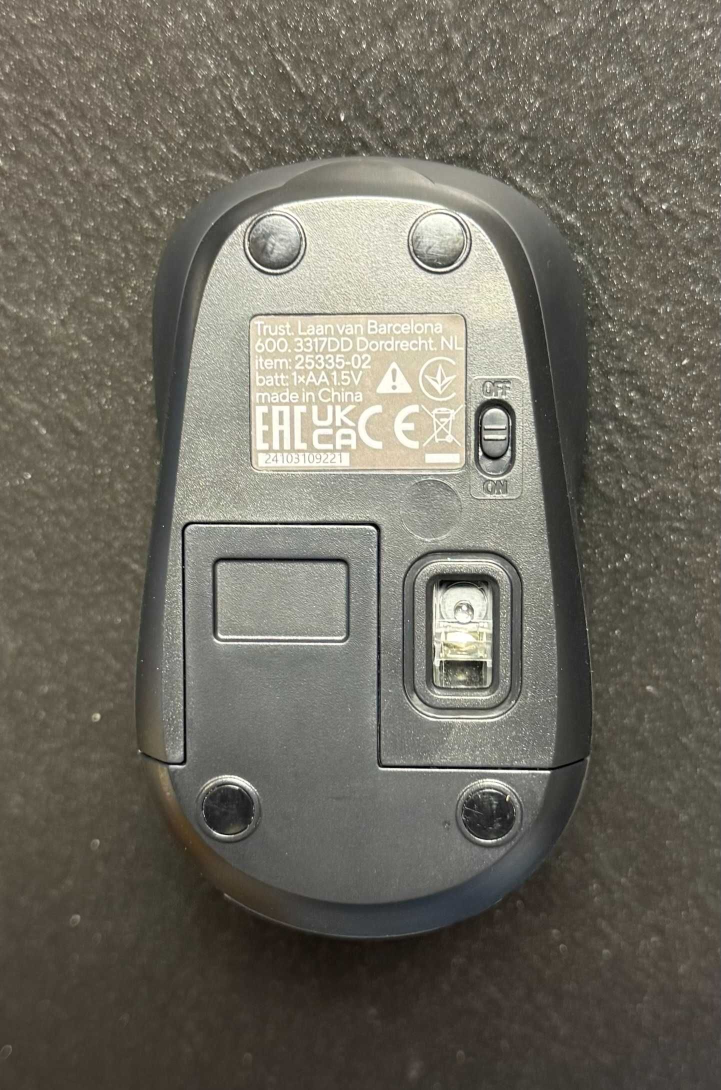 Myszka bezprzewodowa Trust YUKI sensor optyczny