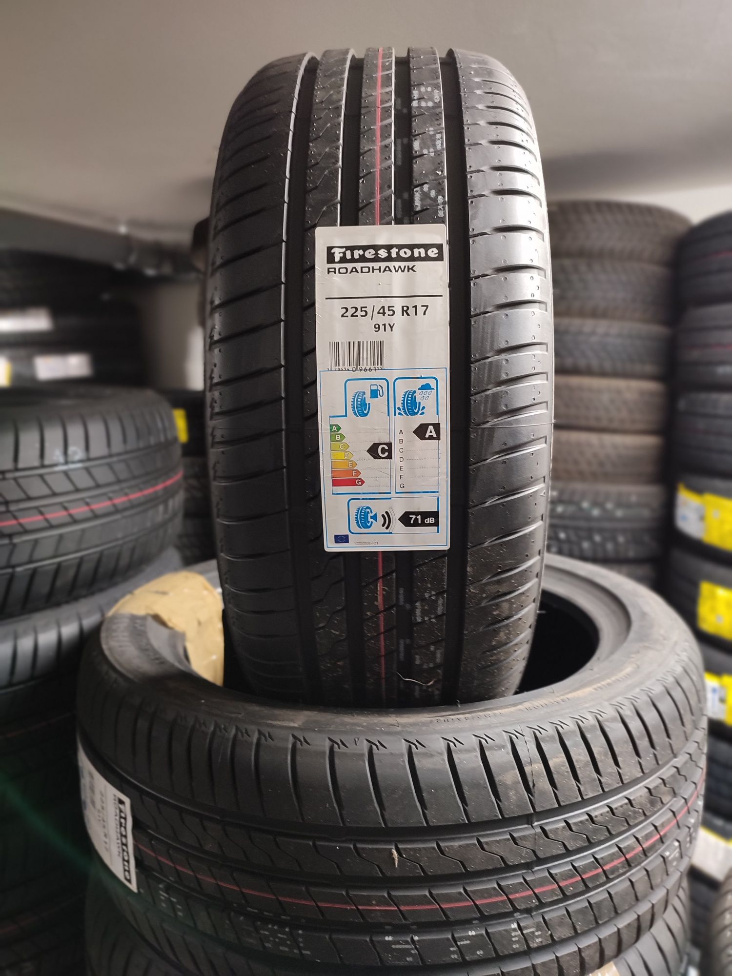 225/45 R 17 Firestone RoadHawk