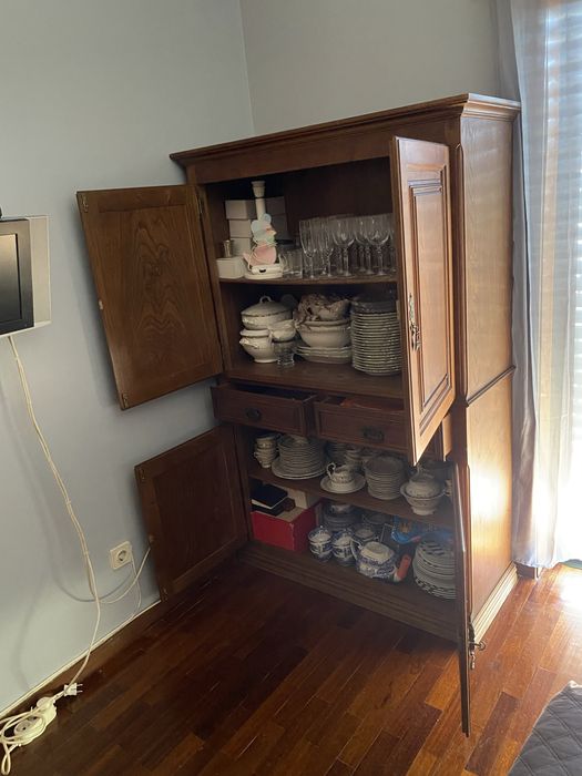 Louceiro antigo em madeira maciça – excelente estado