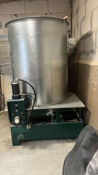 Прес для брикетів