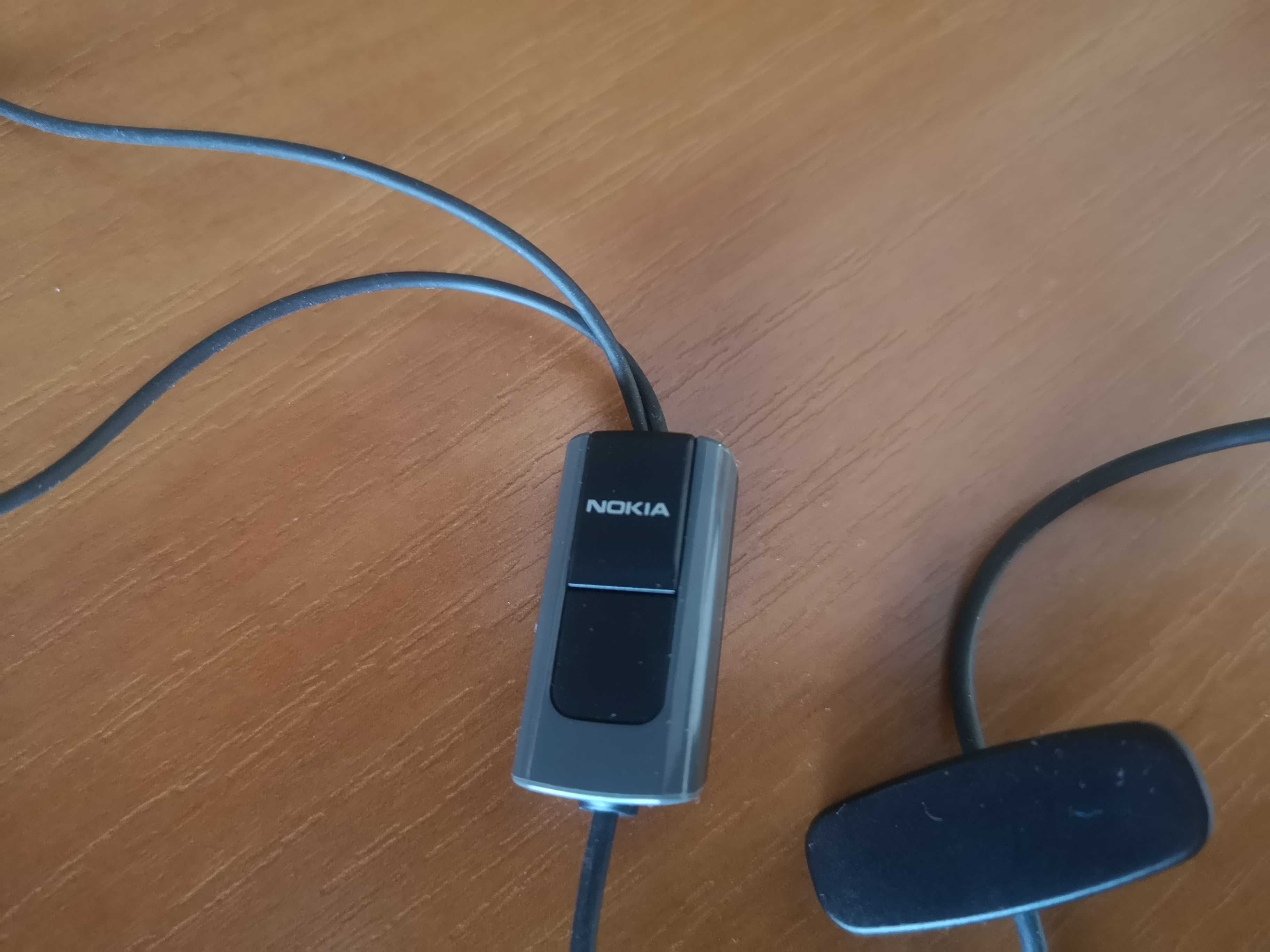 Ładowarka sieciowa i słuchawki Nokia plus kabel