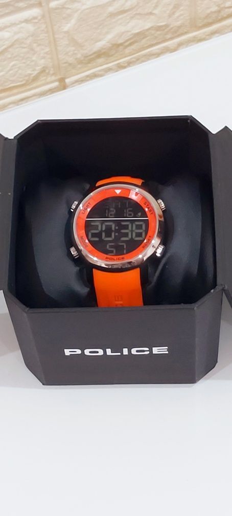 Relógio "Police" cronógrafo