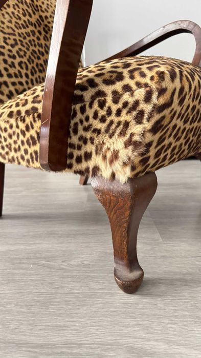 Poltrona em pele Leopardo