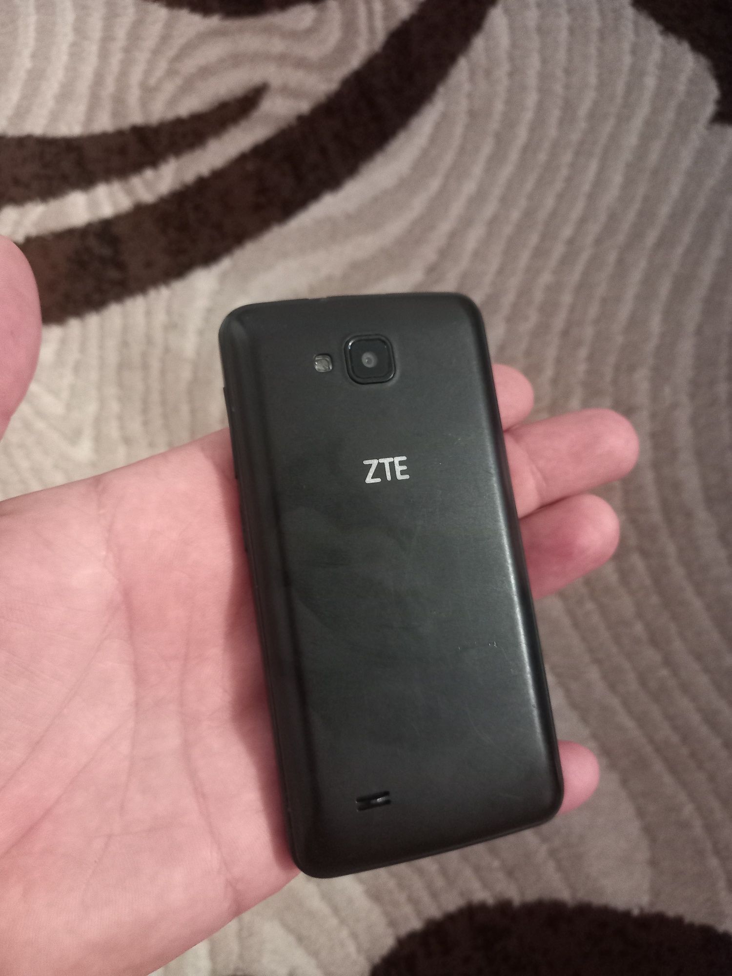 Продам мобільний телефон ZTE