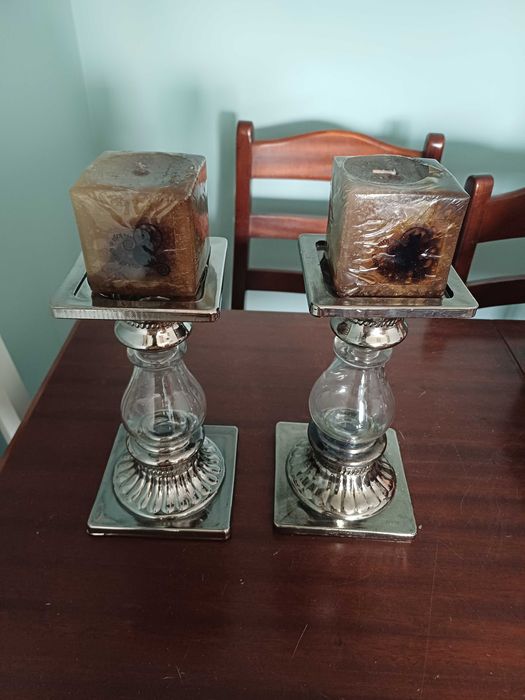 Par de Castiçais da Gato Preto mais Velas