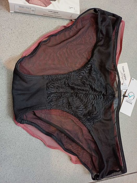 Majtki, figi damskie z koronką r. L