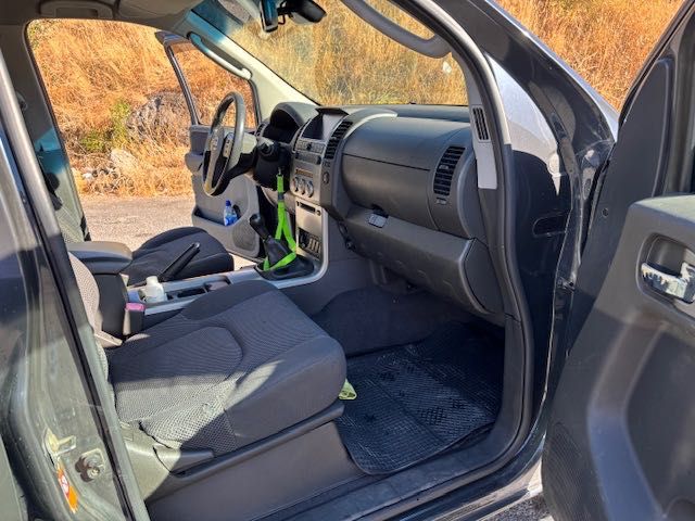 Nissan Navara D40