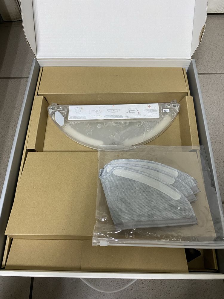Робот пылесос Roborock S6 Pure