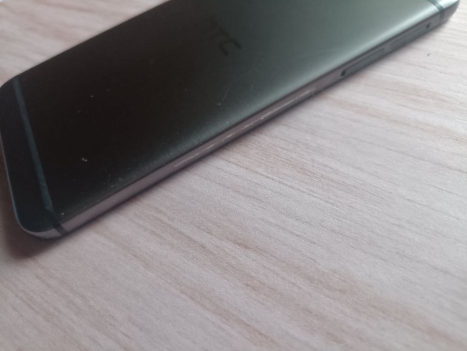 Телефон HTC one A9 3/32 гб