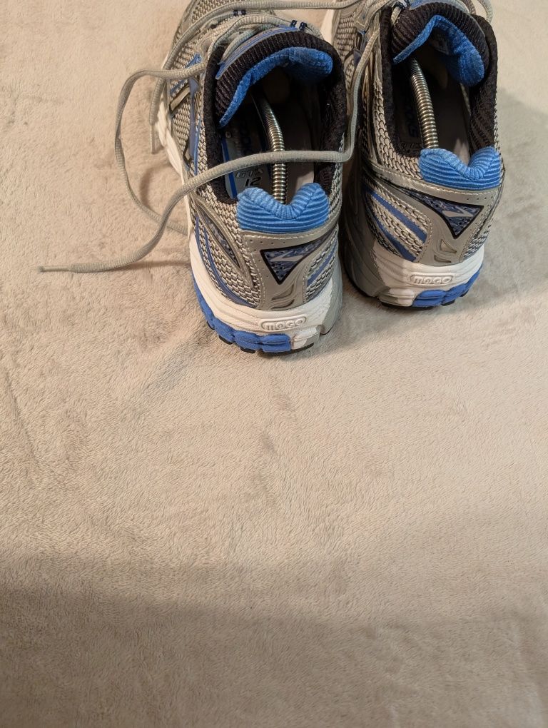 Кросівки Brooks GTS 12
 45 р. 29 см